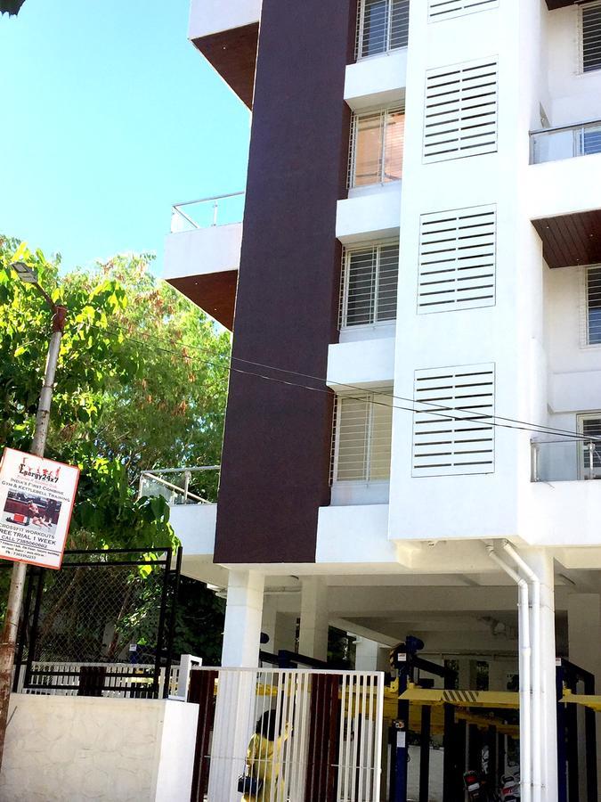 Veridical Hospitality, Baner - Pune Bed & Breakfast Exterior photo